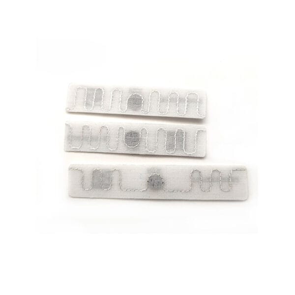 Etiqueta textil RFID para uniformes de hospital