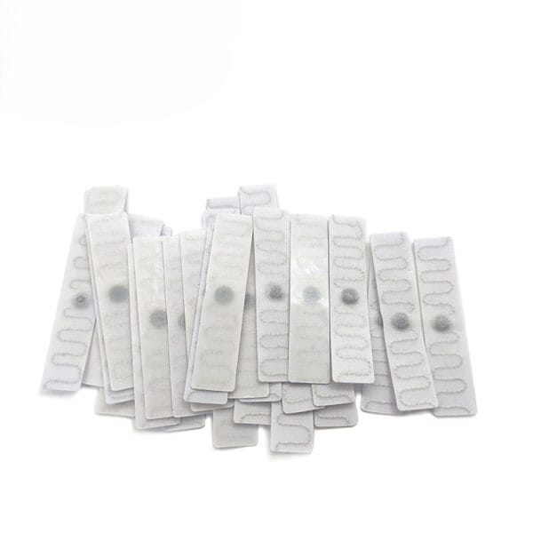 Etiqueta textil RFID para uniformes de hospital